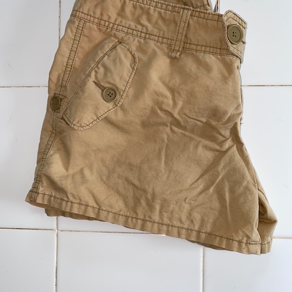 Women’s Abercrombie and Fitch Tan Shorts Size 8 - Picture 5 of 7